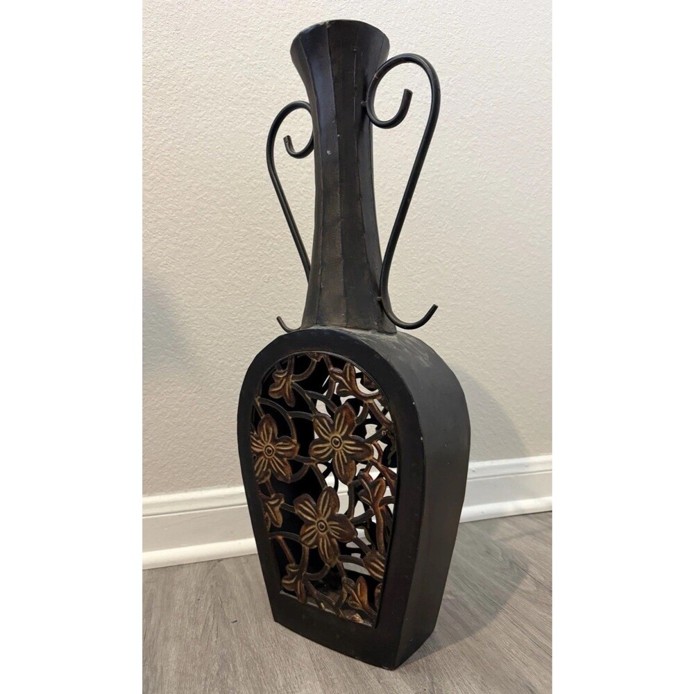 Vintage Home Decore Hosley 26” Tall Metal Vase, two-toned, Excellent Condition